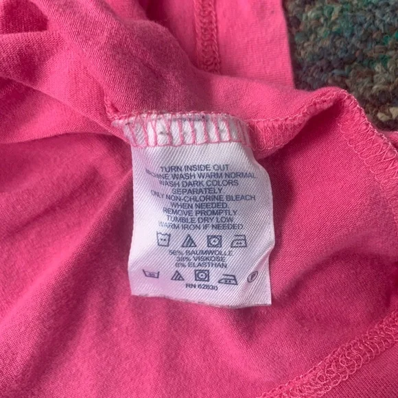 Lands End Fitted Tee - Picture 5 of 6